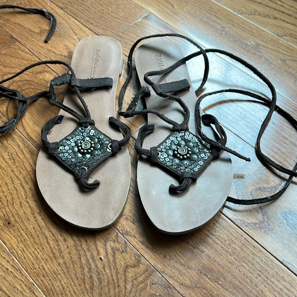ZIGI New York lace up sandals